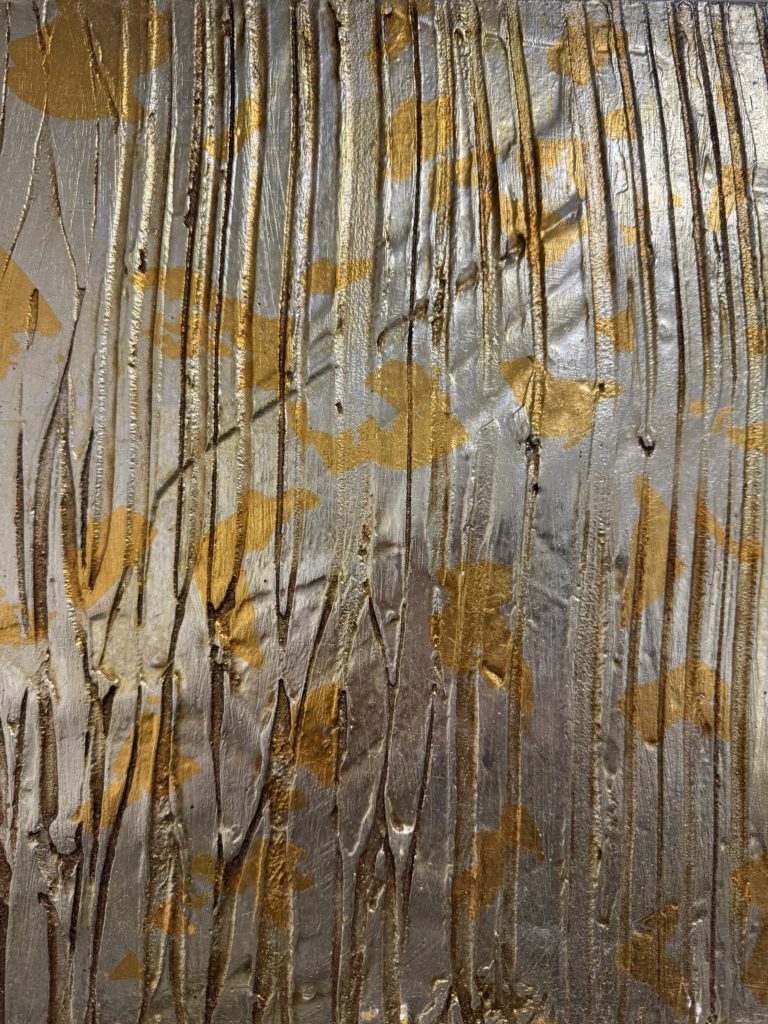 Le nostre lavorazioni speciali nascono dalla collaborazione con partner d’eccellenza, selezionati per competenza, innovazione e qualità dei materiali. Insieme sviluppiamo soluzioni tecniche e finiture avanzate su ferro, acciaio, alluminio, ottone e rame, creando superfici uniche e dettagli su misura pensati per architetti, designer e progetti di alto livello.